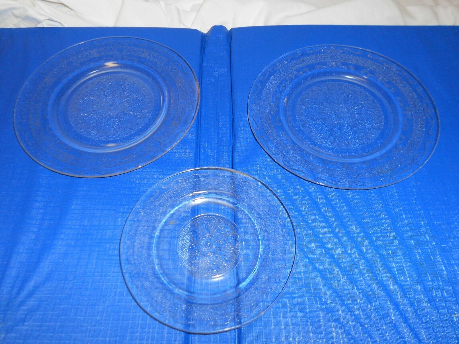 Clear Depression Glass 3 Plates Stippled Rose Band Or “s” Pattern